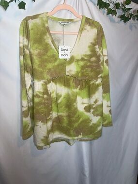 DAVI & DANI Olive Green and Cream Tie-Dye V-Neck Tunic